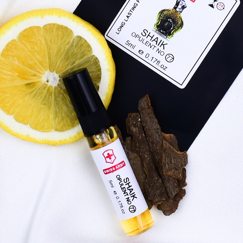 عطر جیبی مردانه سوئیس آرمی مدل شیخ با رایحه شیرین و گرم حجم 5 میلیلیتر