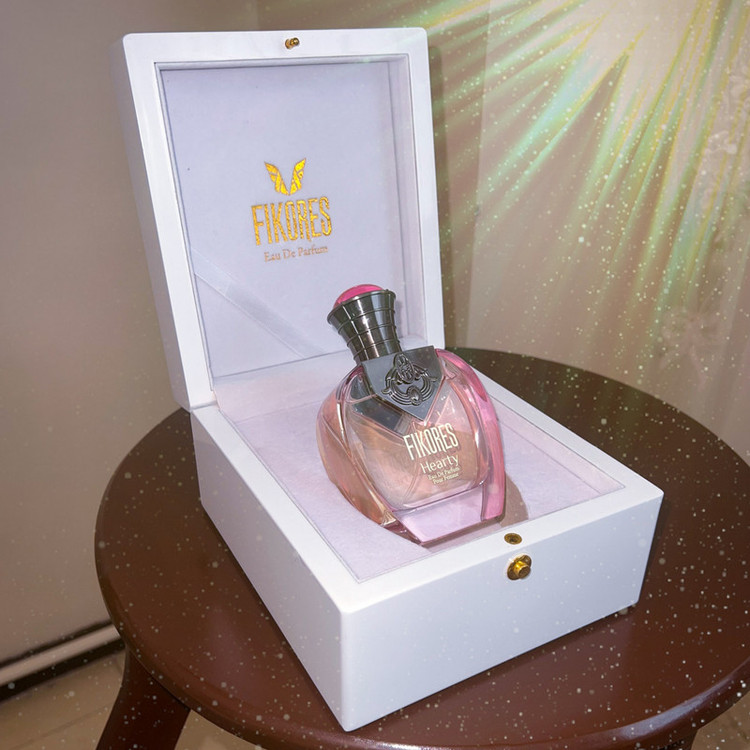 ادو پرفیوم زنانه فیکورس مدل Luxury Hearty حجم 100 میلی لیتر