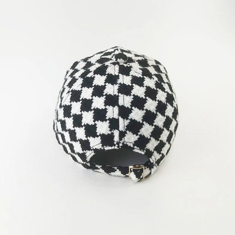 کلاه کپ شطرنجی مردانه و زنانه سایز 58 با بند قابل تنظیم