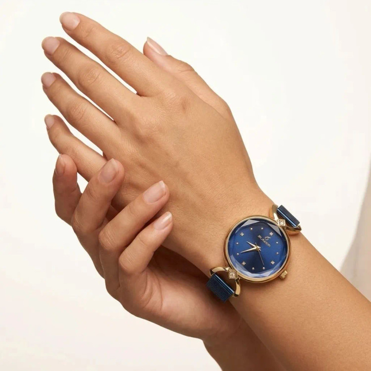 ساعت زنانه طلایی صفحه سرمه ای بلیزر رفرانس 3207