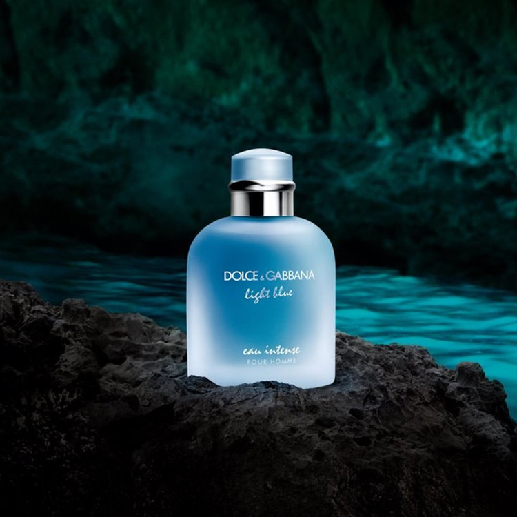 ادو پرفیوم مردانه دولچه اند گابانا مدل Light Blue Eau Intense حجم 200 میلی لیتر
