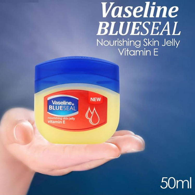 ژل مرطوب کننده وازلین مدل VITAMIN E حجم 50 میلی لیتر