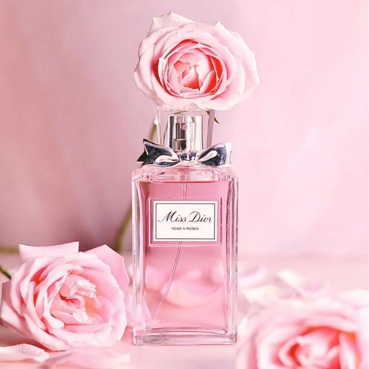 ادو تویلت زنانه دیور مدل Miss Dior Rose N Roses حجم 100 میلی لیتر
