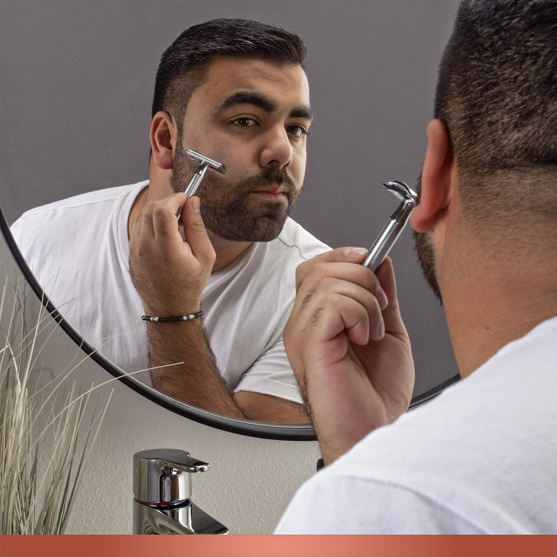 خود تراش ژیلت مدل King.C Double Edge به همراه تیغ یدک بسته 5 عددی