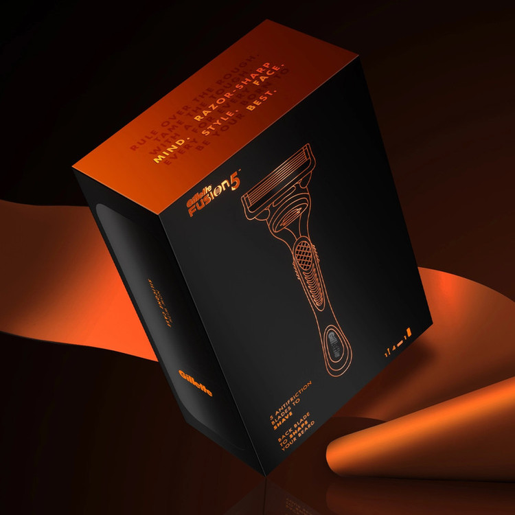 خود تراش ژیلت مدل Fusion5 Premium به همراه تیغ یدک بسته 3 عددی