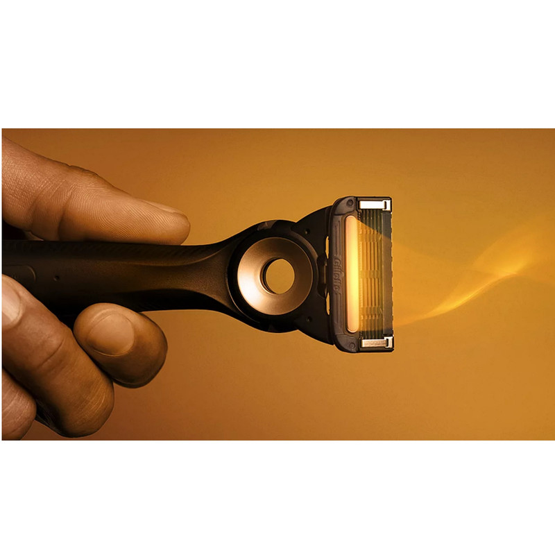 خودتراش ژیلت مدل Labs Heated Razor به همراه تیغ یدک