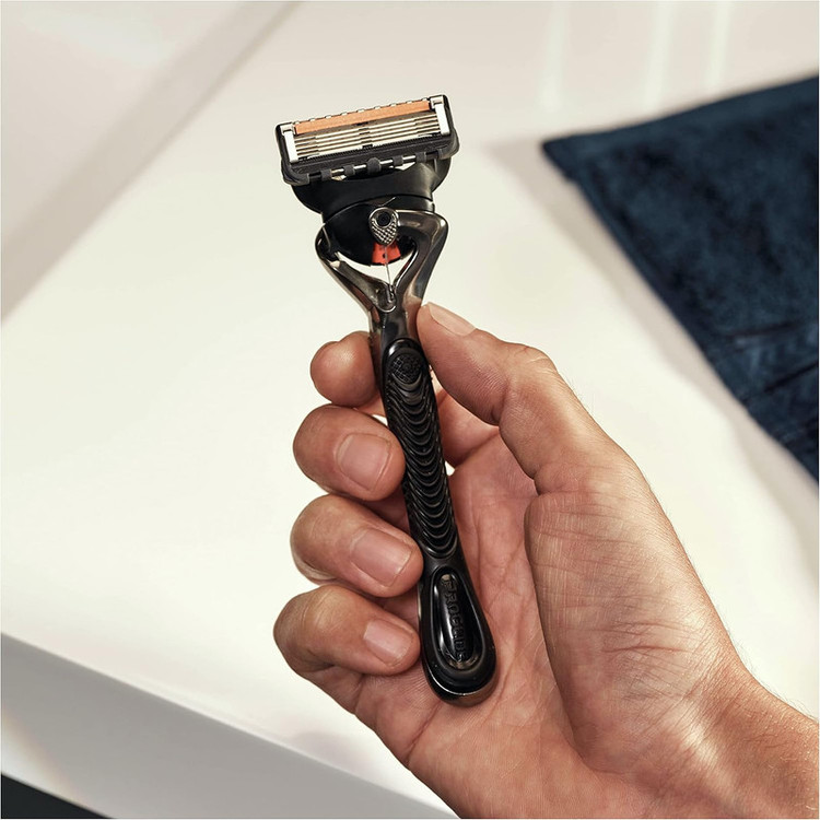 خود تراش ژیلت مدل PROGLIDE 5 به همراه تیغ یدک بسته 4 عددی