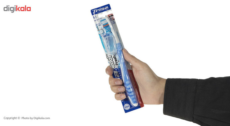 مسواک تریزا مدل Cool and Fresh با برس متوسط به همراه درپوش