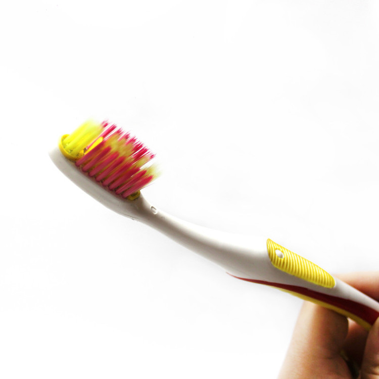مسواک کانفیدنت سری نیودنت مدل CT-Prime Sport با برس نرم