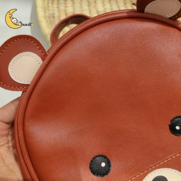 کوله پشتی چرم خرسی مهدکودک و پیش دبستانی طرح عسل